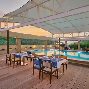 Skk Blu & 4*, Udaipur India